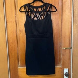 TIMELESS BLACK DRESS